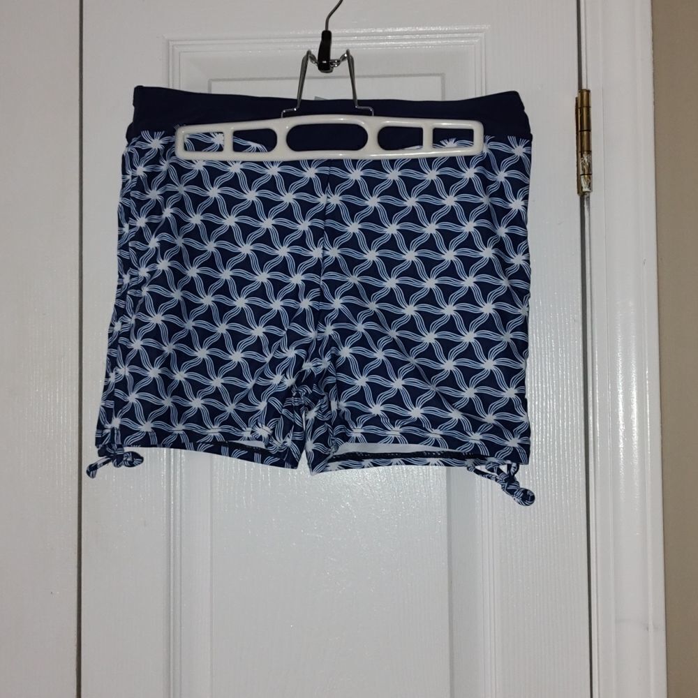 Blue and White print swimsuit swim  shorts  Sz L NWOT